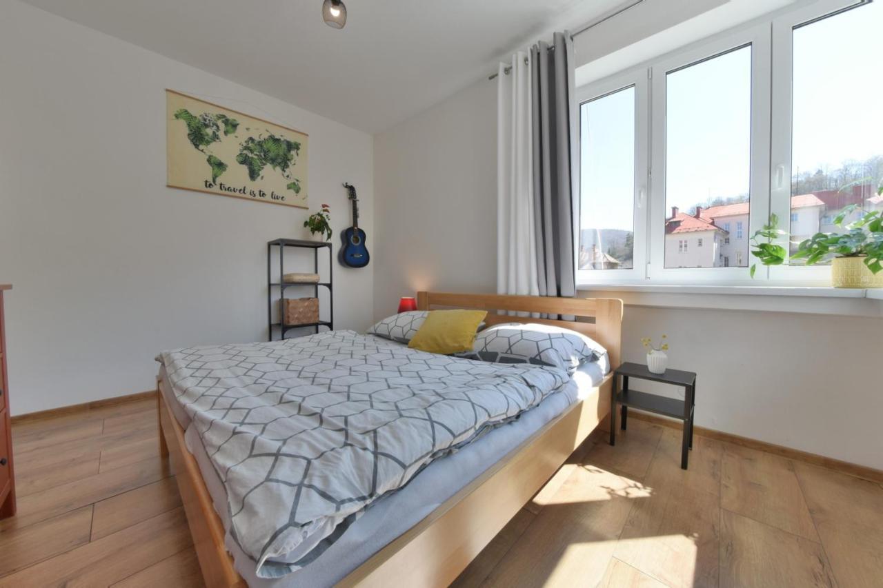 באנסקה ביסטריצה Big 75M2 Next To Opera Building In Direct Centrum, Air-Conditioned, Balcony, 24H Self Checking מראה חיצוני תמונה